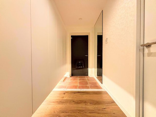 東戸塚グリーンハイツの玄関|◆明るい玄関です！散らかりやすい玄関もスッキリする大容量のシューズボックス付き。