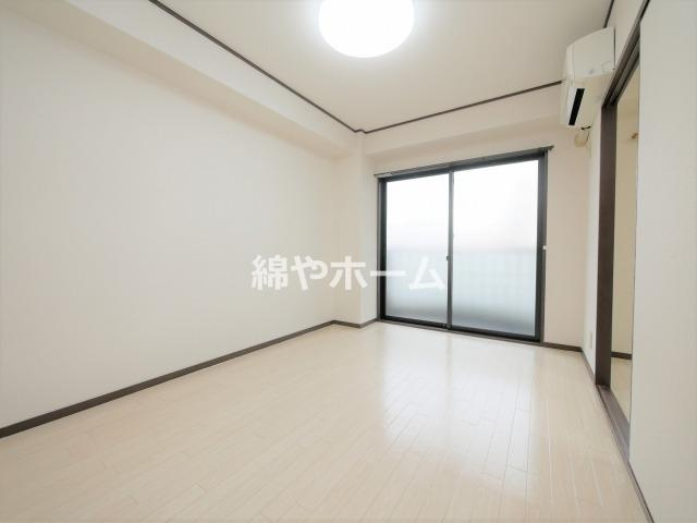 ツェルマット長居の洋室|明るい洋室です