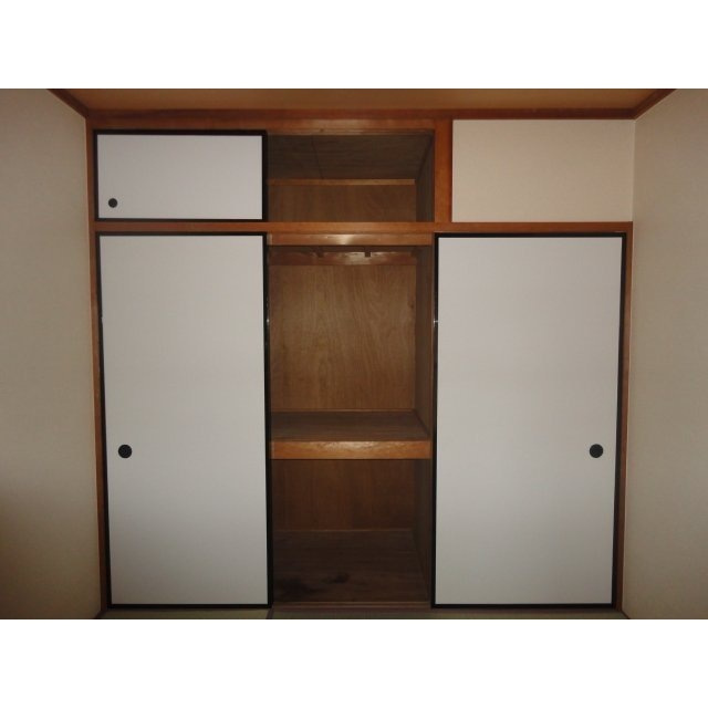 ラフォーレ神谷の収納|押入