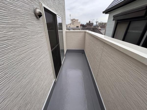 【バルコニー】