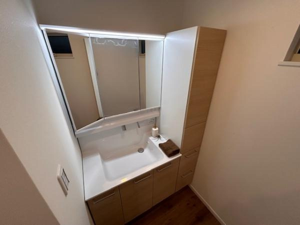 【独立洗面台】