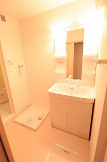 【洗面所】 | パインフォレストⅡグロウ | 広い洗面スペース