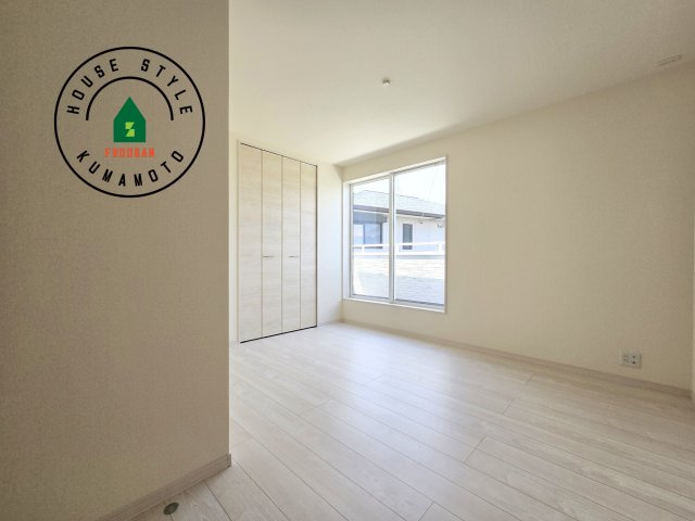 熊本市東区昭和町第3-3棟（2号棟）の寝室|主寝室には収納力に優れたクローゼットがありますので、お部屋もすっきり片付きます。