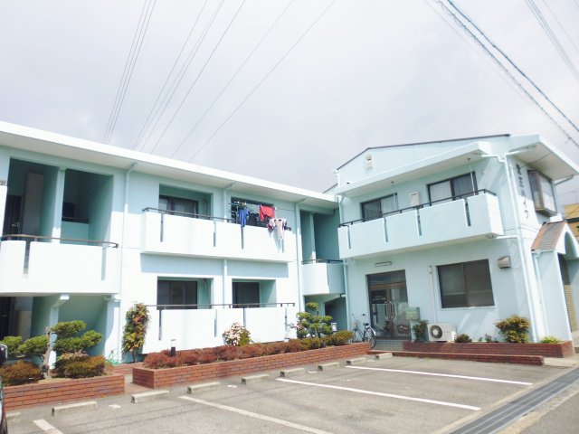 辻王ハイツの駐車場