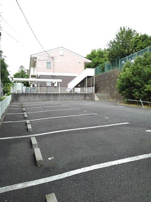 【駐車場】 | フォレストヒルズ(フォレストヒルズ)