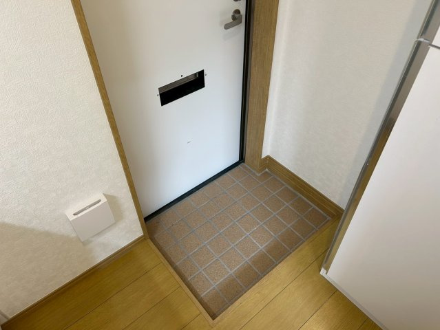 Elysion芝高木の玄関