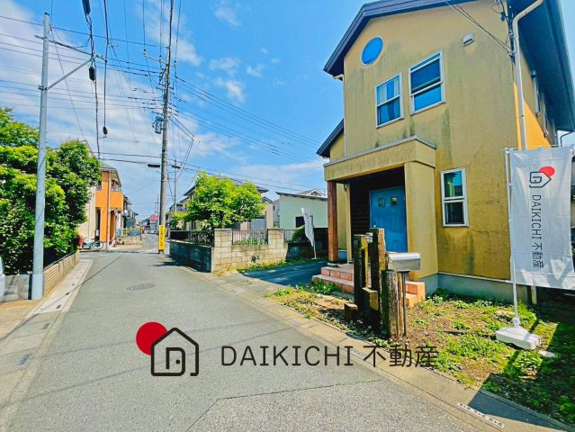 【前面道路含む現地写真】 | 桶川市坂田東1丁目　中古戸建
