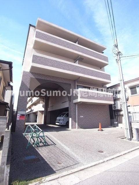 尼崎市三反田町２丁目の賃貸マンションの外観