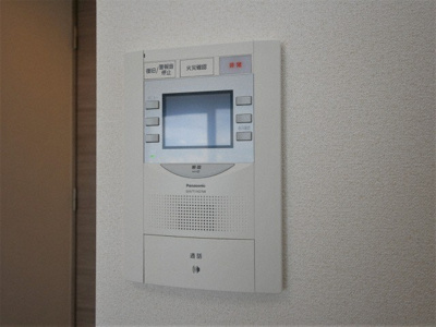 【セキュリティ】 | プレサンスOSAKA DOMECITY クロスティ | モニター付きインターホンです