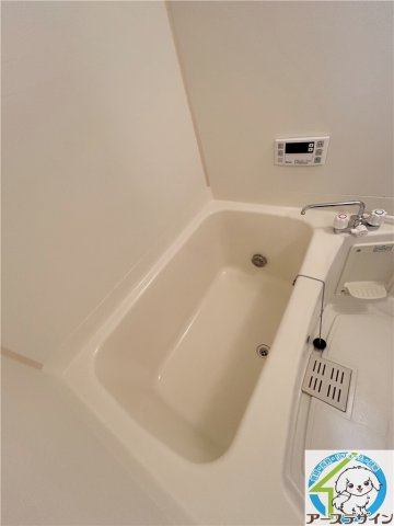 レフィナード余部の浴室