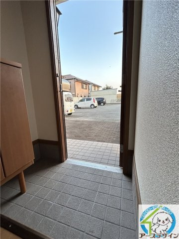 レフィナード余部の玄関