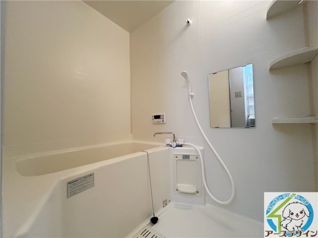 レフィナード余部の浴室