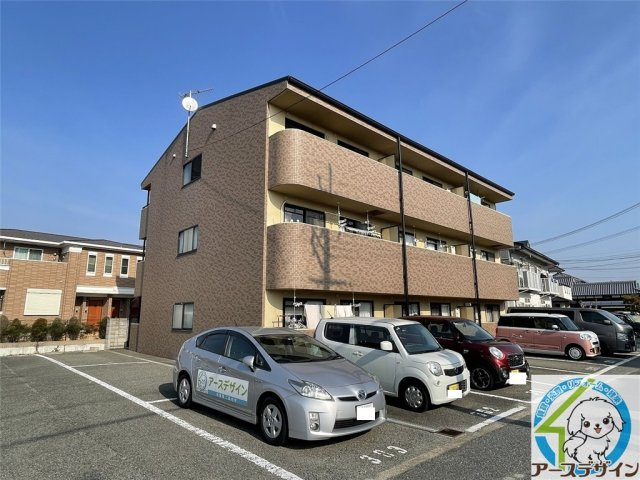 メゾンポパイの外観