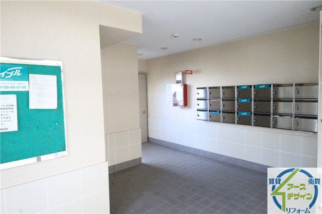 サンロイヤル神戸西のエントランス