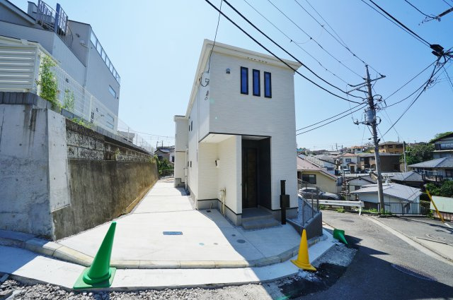 【横浜市保土ケ谷区岡沢町3-10新築戸建て】★仲介手数料無料★（峯小学校・宮田中学校）の外観