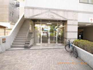 【エントランス】