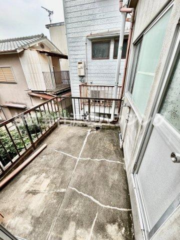 新芦屋下貸家のバルコニー