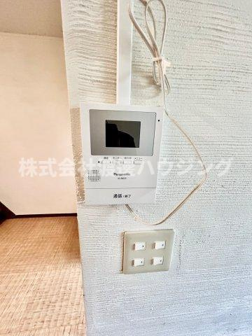 新芦屋下貸家のセキュリティ|TVモニターホン付き