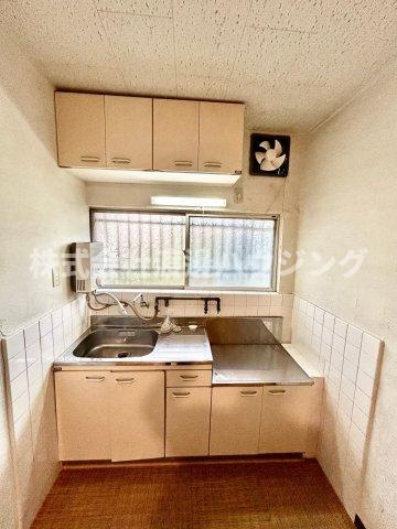 新芦屋下貸家のキッチン