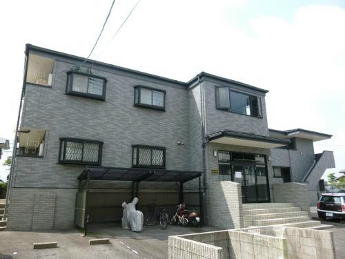 エスタ植田のエントランス