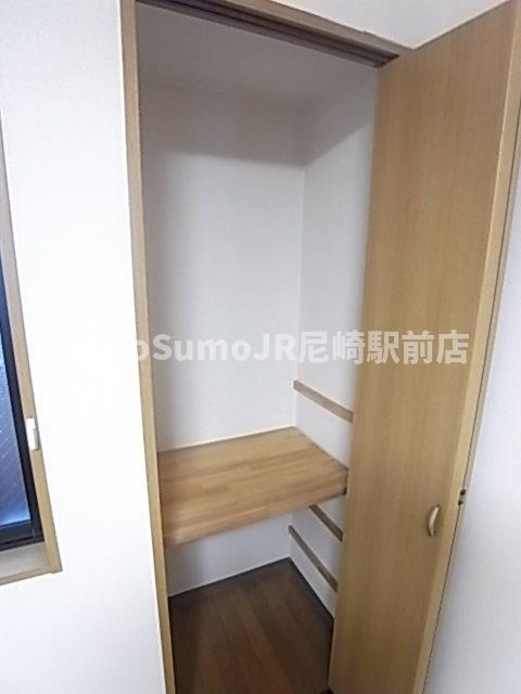 タッチ塚口の収納|こまごまとしたものを収納できそうですね