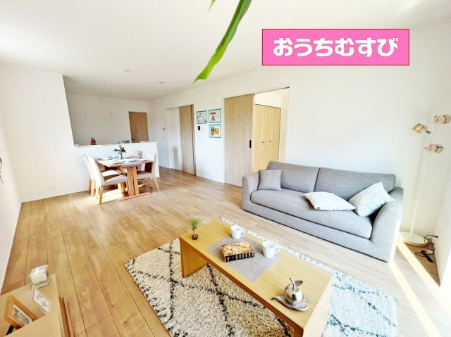 瀬戸市石田町23-1期(全1棟)の居間・リビング