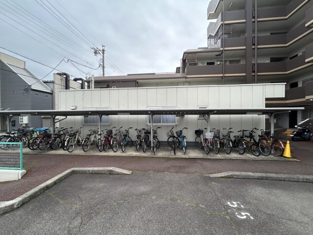 宝・北頭ハイツの駐輪場