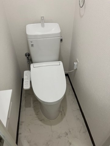 ホワイトキャッスル植田Ⅲのトイレ|コンパクトで使いやすいトイレです