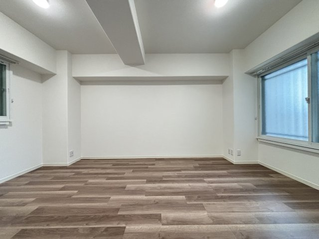 コスモ西葛西の洋室