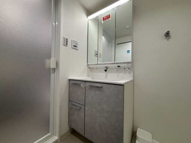 コスモ西葛西の独立洗面台