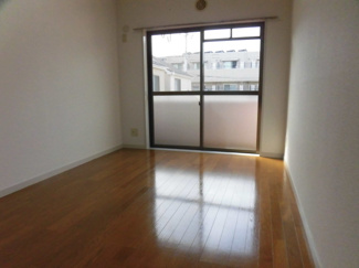 【居間・リビング】 | ラベンダーハイツ | 別部屋参考写真・反転タイプ