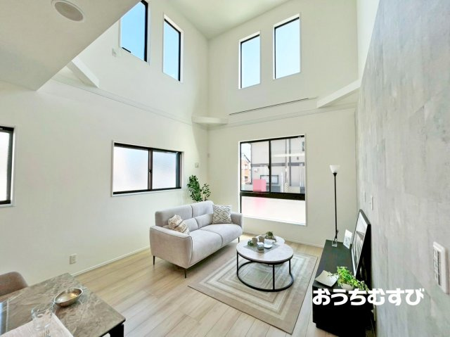 春日井市不二ガ丘(全3棟)の居間・リビング