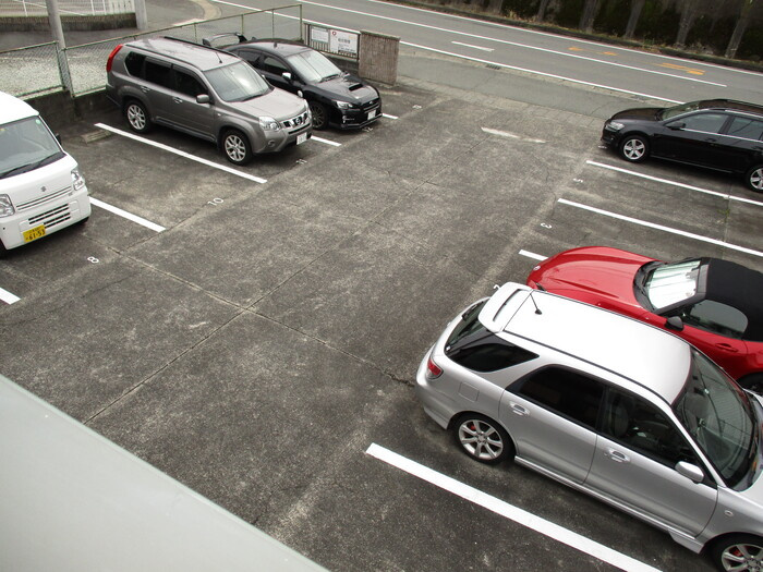 サンパティオの駐車場