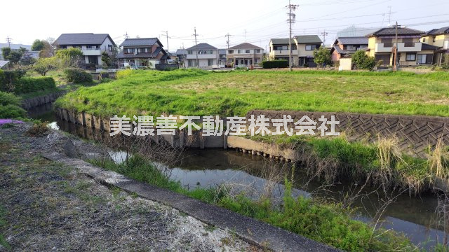 ６５２３６　瑞穂市本田土地の周辺