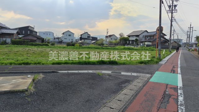 ６５２３６　瑞穂市本田土地の外観