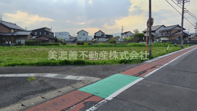６５２３６　瑞穂市本田土地の外観