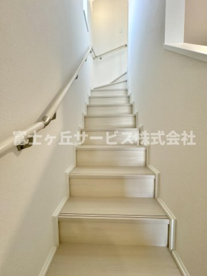 【その他】 | 島田市金谷根岸町 新築一戸建て D号棟 | 階段です