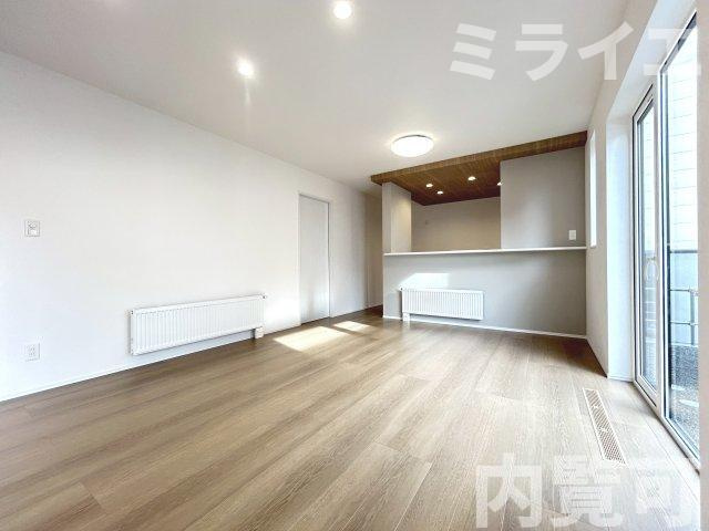 【新築戸建】札幌市東区本町1条3丁目6棟の居間・リビング
