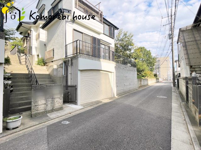 さいたま市西区指扇　中古一戸建ての前面道路含む現地写真|前面道路含む現地写真です