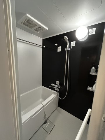 【浴室】 | しみずサンパレスマンション | 浴室も新品交換です