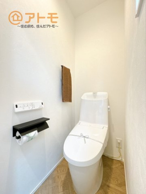 【トイレ】 | 沼津市岡一色　分譲住宅　全1棟 | ２つトイレがあるので朝も混みあわずに使うことができます！