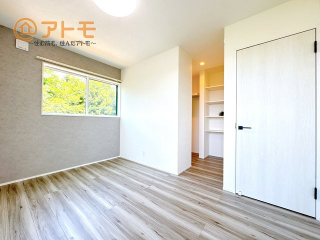 【子供部屋】 | 沼津市岡一色　分譲住宅　全1棟 | 収納豊富な洋室は使い勝手良好です！