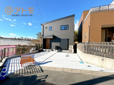 【駐車場】 | 沼津市岡一色　分譲住宅　全1棟 | ゆったりスペースで、駐車も楽ちん♪