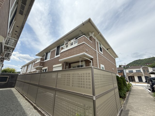 グレイシャス　ハイム　Ｂ棟の外観