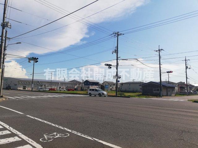 倉敷市上東　売地の前面道路含む現地写真