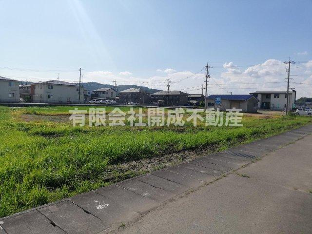 倉敷市上東　売地の前面道路含む現地写真
