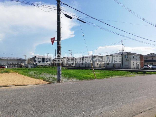 倉敷市上東　売地の前面道路含む現地写真