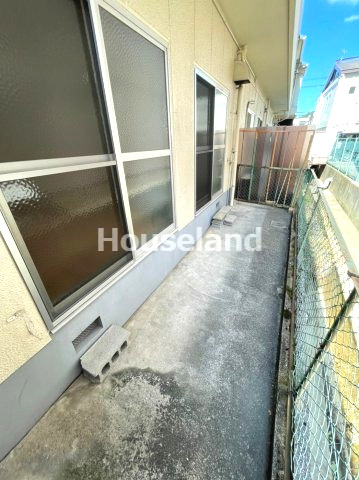 ベルシャイン内原のバルコニー