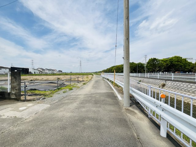 【前面道路含む現地写真】 | 熊谷市永井太田　売地　全1区画　
