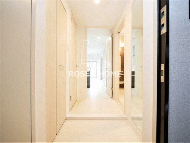 ルアナ北梅田の玄関